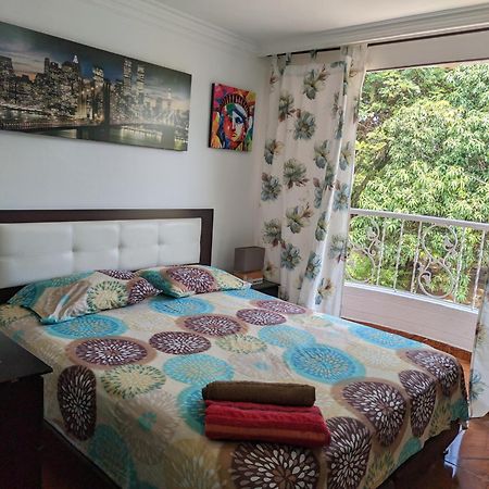 Hospedaje Casa Aurora Cali Luaran gambar