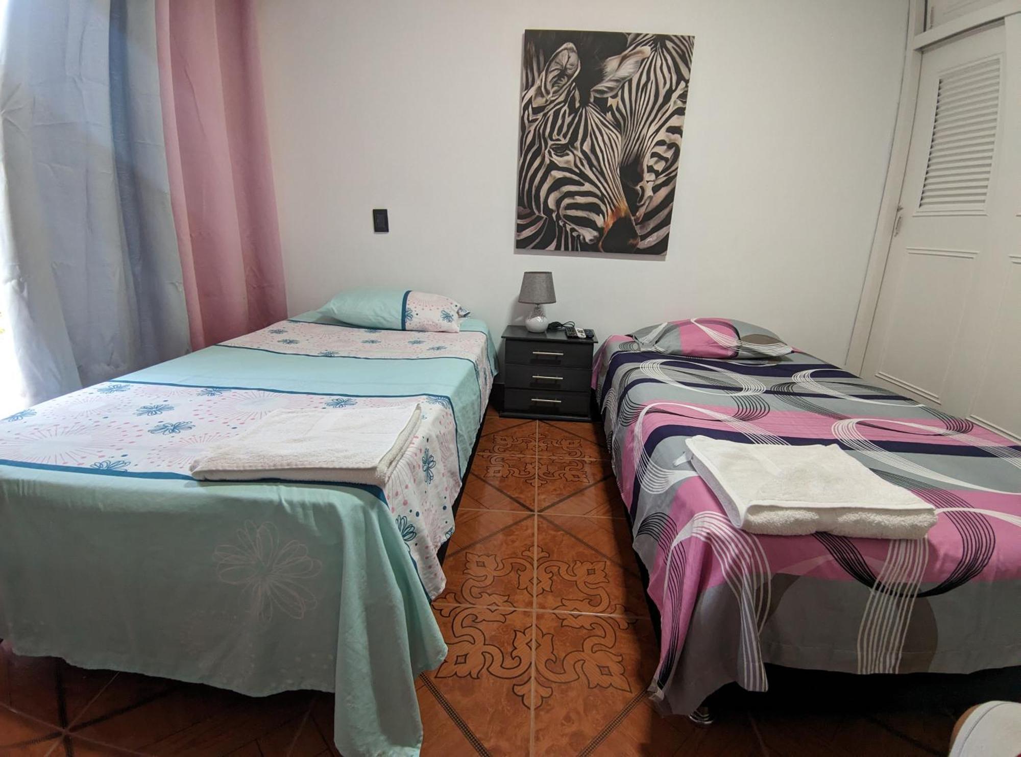 Hospedaje Casa Aurora Cali Bilik gambar